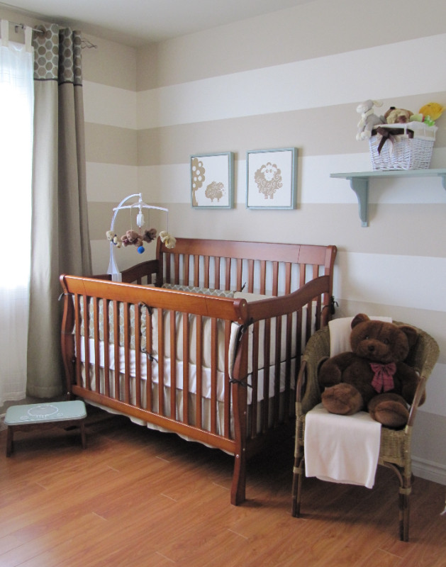 Lit de bébé convertible 3 en 1 / en bois dans Lits et matelas  à Sherbrooke - Image 2
