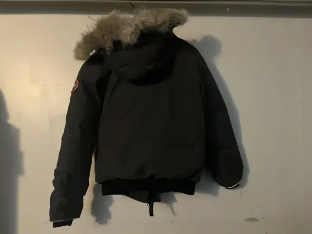 Canada goose jacket kids in Kids & Youth in Oshawa / Durham Region - Image 3