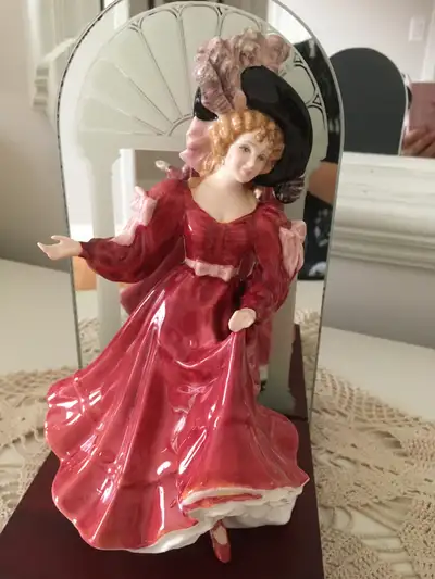 PATRICIA - FIGURE OF THE YEAR 1993 COLLECTIBLE BY MICHAEL DOULTON Hand made and hand decorated Engli...