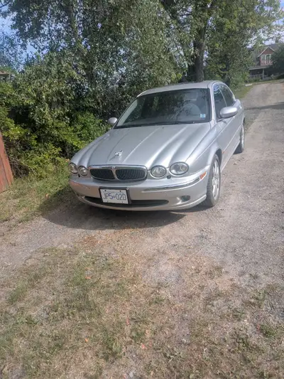 Excellent condition. Only 77000 original kms. The previous owner was in her 90s that I purchased it...