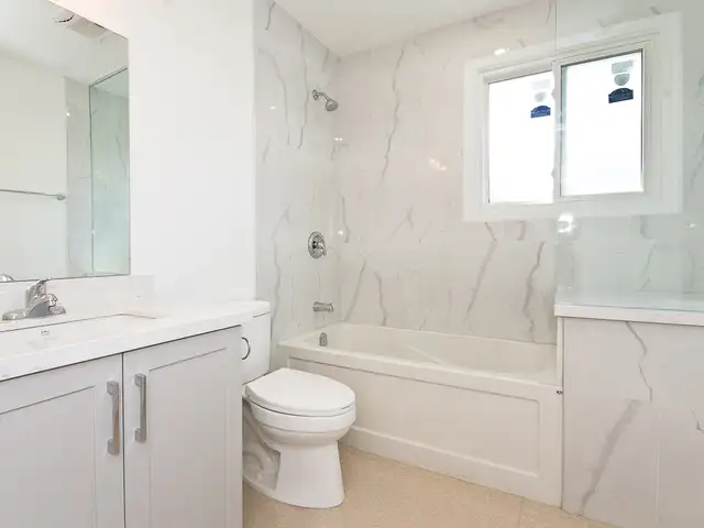 3 Bedroom House Rent in Long Term Rentals in City of Toronto - Image 4