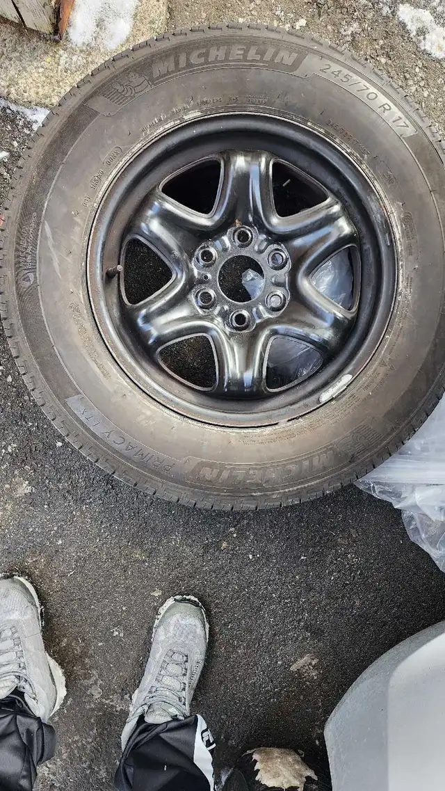 MichelinDefender LTX M/S2 245/70R17/XL 114T in Garage Sales in Mississauga / Peel Region - Image 4