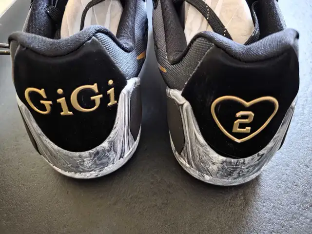 Kobe 9 Mambacita size 8 in Men's Shoes in Mississauga / Peel Region - Image 6