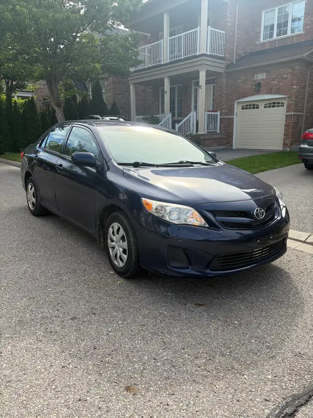 2013 Toyota Corolla LE Automatic 