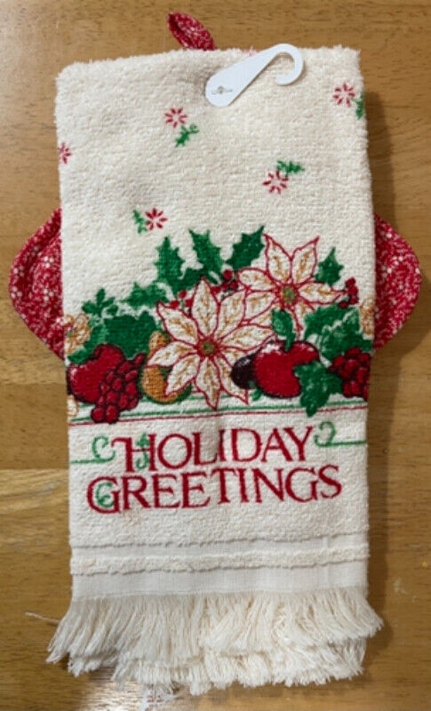 Kitchen towel set in Kitchen & Dining Wares in Mississauga / Peel Region - Image 2