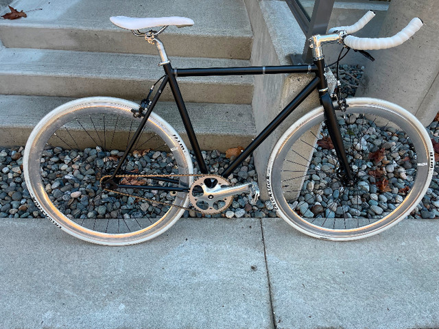State Bicycles, single speed courier bike, 55cm, matte black in Fixie (Single Speed) in Vancouver