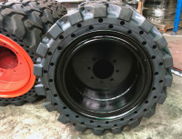 EXTREME GRIP *** SOLID TIRES 4 Skid Steer, Tractor + Loaders ***