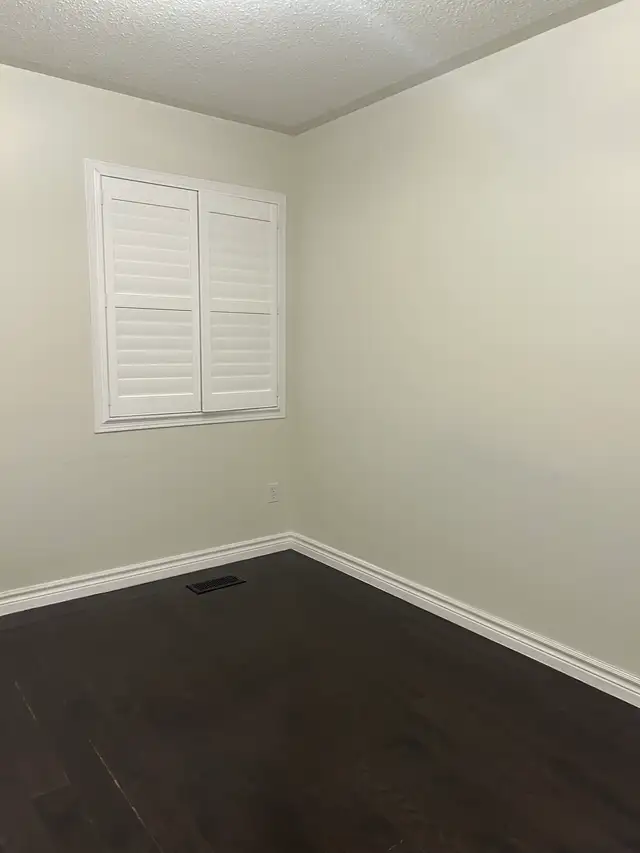 Spacious 3+ Bedroom End-Unit Townhome for Lease in Long Term Rentals in City of Toronto - Image 8