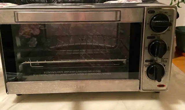 Hamilton Beach toaster  oven in Toasters & Toaster Ovens in Markham / York Region - Image 3