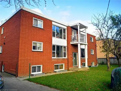 Updated 2 bedroom apartment located in the Heart of St. Thomas. This unit features upgraded flooring...