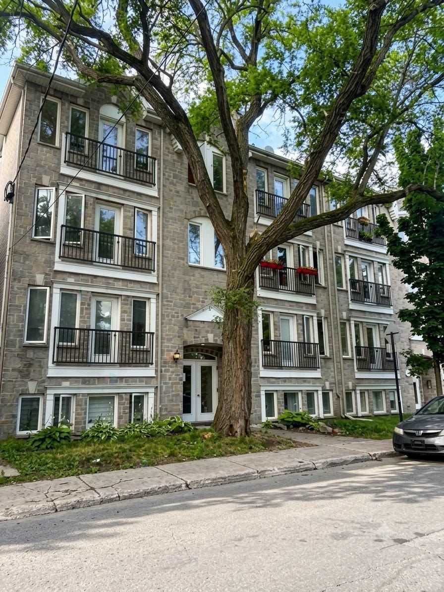 2-Bed NDG Condo | Condo 2 ch. prêt à emménager — photo 1
