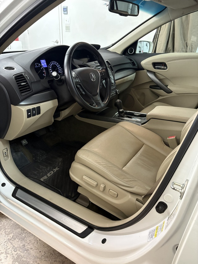 VUS Acura RDX tech — photo 5