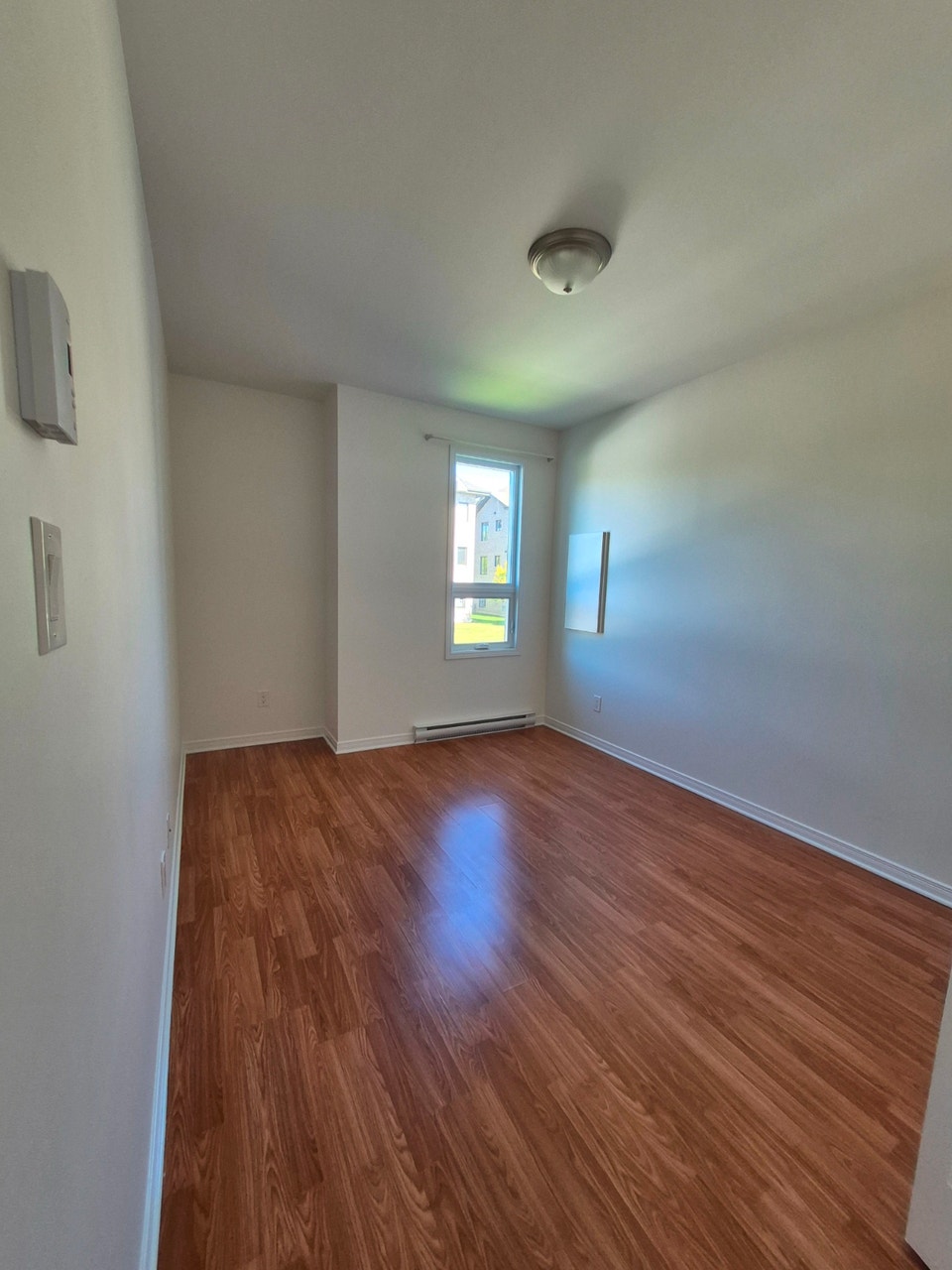Nice and large two-bedroom / Beau et grand 4 1/2 /Aylmer 4