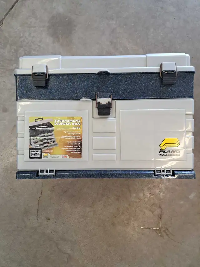 Tackle Boxes in Fishing, Camping & Outdoors in Norfolk County - Image 3