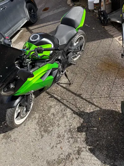 2014 ninja 650 just did valve adjustment and valve gasket start of year tires have less then 5k km o...