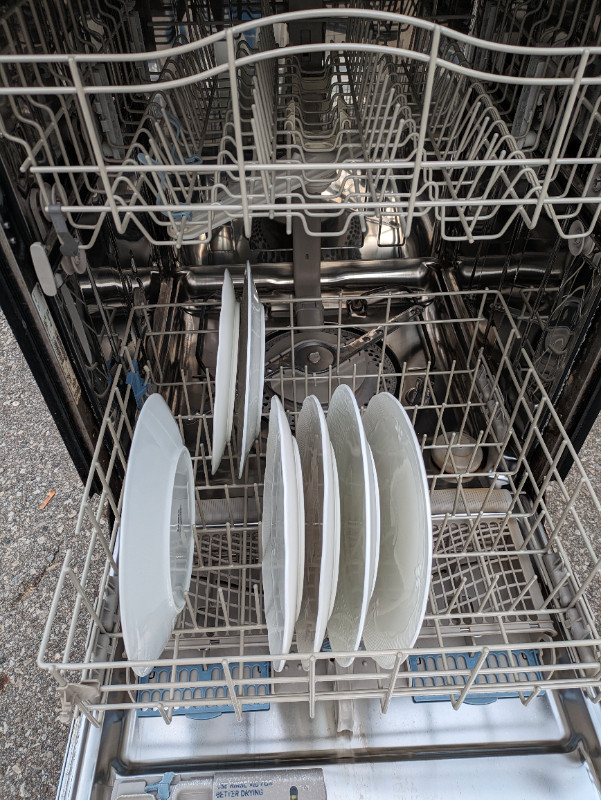 Whirlpool Dishwasher! in Dishwashers in Mississauga / Peel Region - Image 3