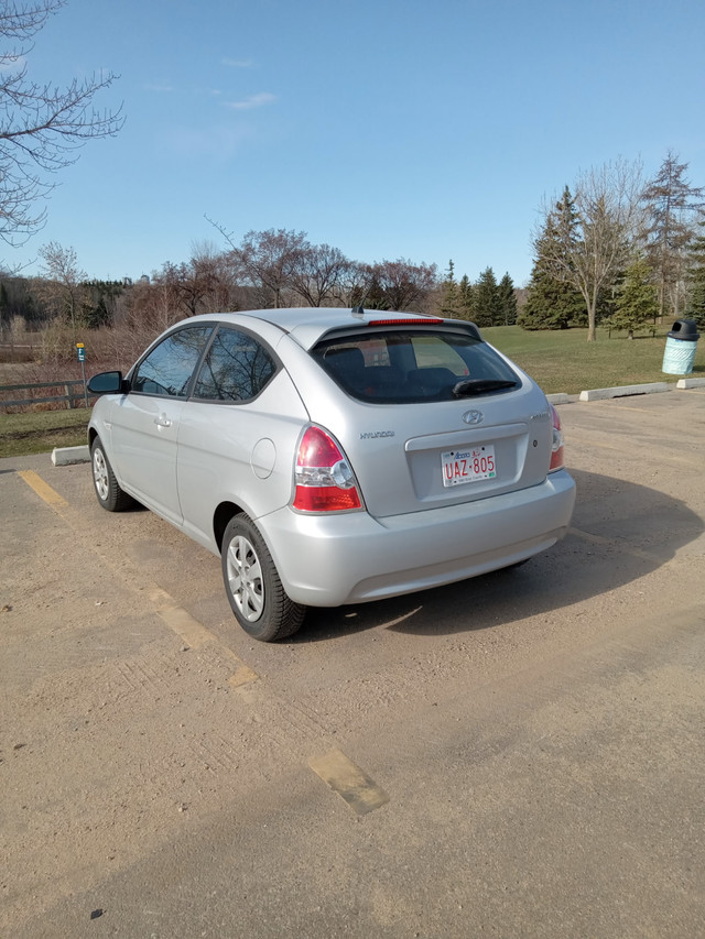 2009 Hyundai accent in Cars & Trucks in Edmonton - Image 3