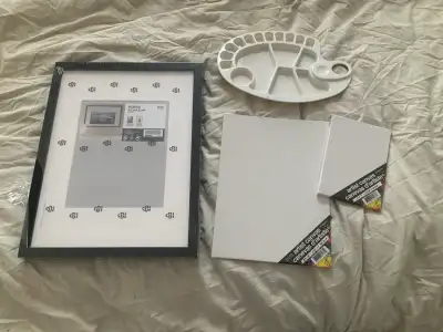 Un lot de fournitures d’arts, View more