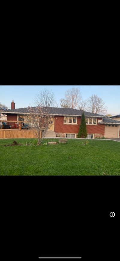 SPACIOUS AND BRIGHT 3 BEDROOM UPPER LEVEL HOME AVAILABLE FOR RENT IN THE DESIRABLE NORTH END OF ST....