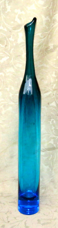 1964 BLENKO JOEL MYERS 24” PEACOCK BLUE GLASS VASE BOTTLE 6427