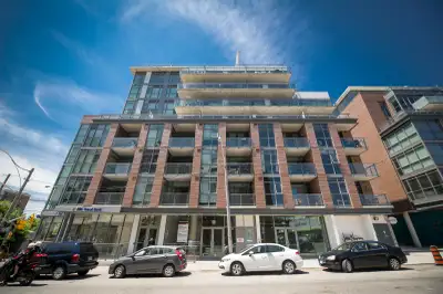 Discover urban living at its best at Two Gladstone, an intimate boutique 8-storey residence with jus...