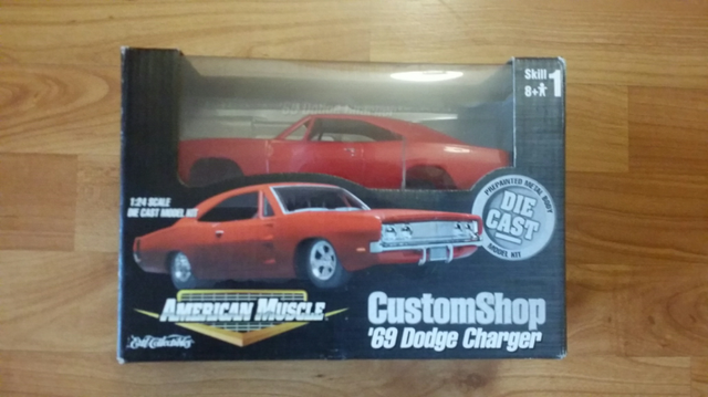 New Vintage American Muscle '69 Dodge Charger Die Cast Kit 1/24 in Arts & Collectibles in Oshawa / Durham Region - Image 2