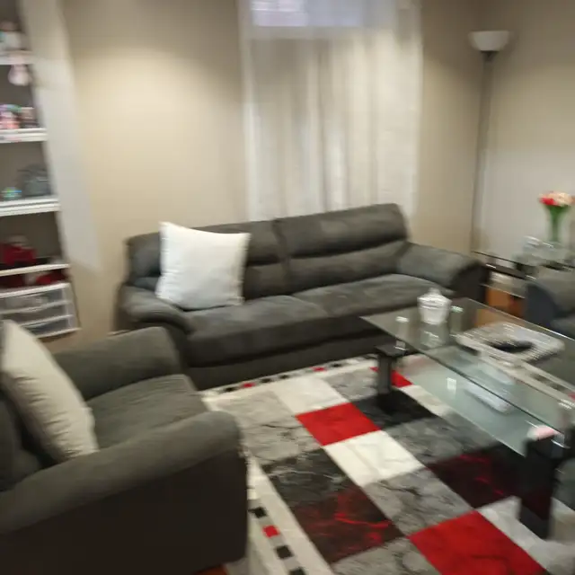 Basement apartment for rent, no parking, female only in Long Term Rentals in Markham / York Region - Image 2