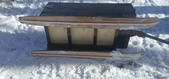 ICE FISHING SLED in Fishing, Camping & Outdoors in Trenton