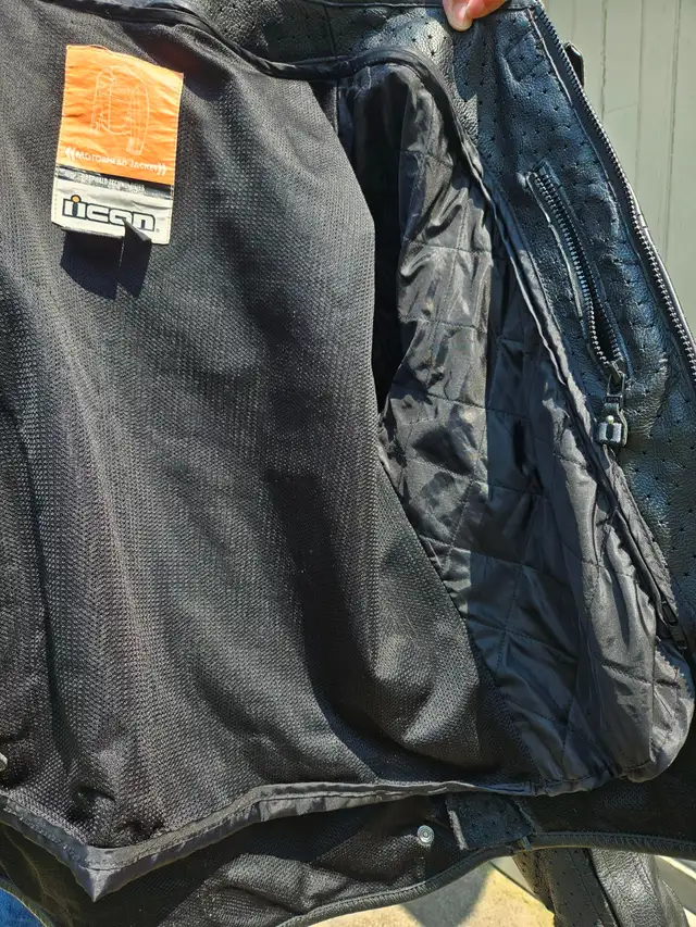 ICON Motorcycle Jacket 'motorhead' leather in Men's in Kitchener / Waterloo - Image 7