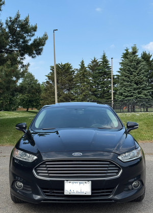 2013 Ford Fusion Premium package 