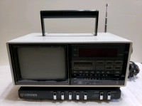 1980's Citizen 5" B/W TV AM/FM Alarm Clock Radio Works