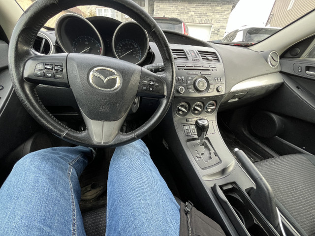 2012 Mazda 3 Gx Skyactiv Hatchback dans Autos et camions  à Laval/Rive Nord - Image 3