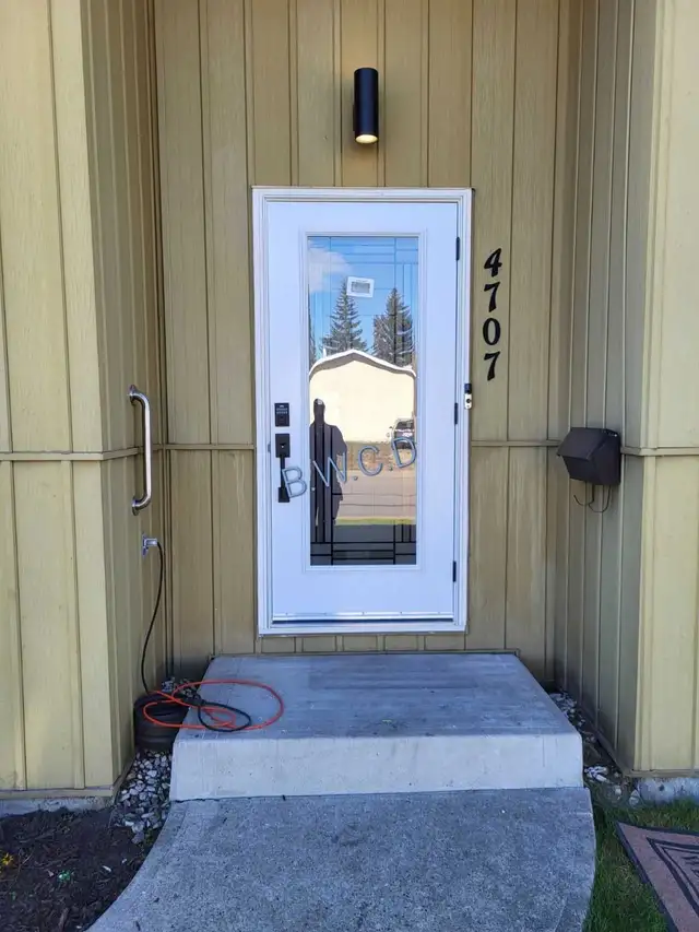 Interior & Exterior Door Install64385358676482123