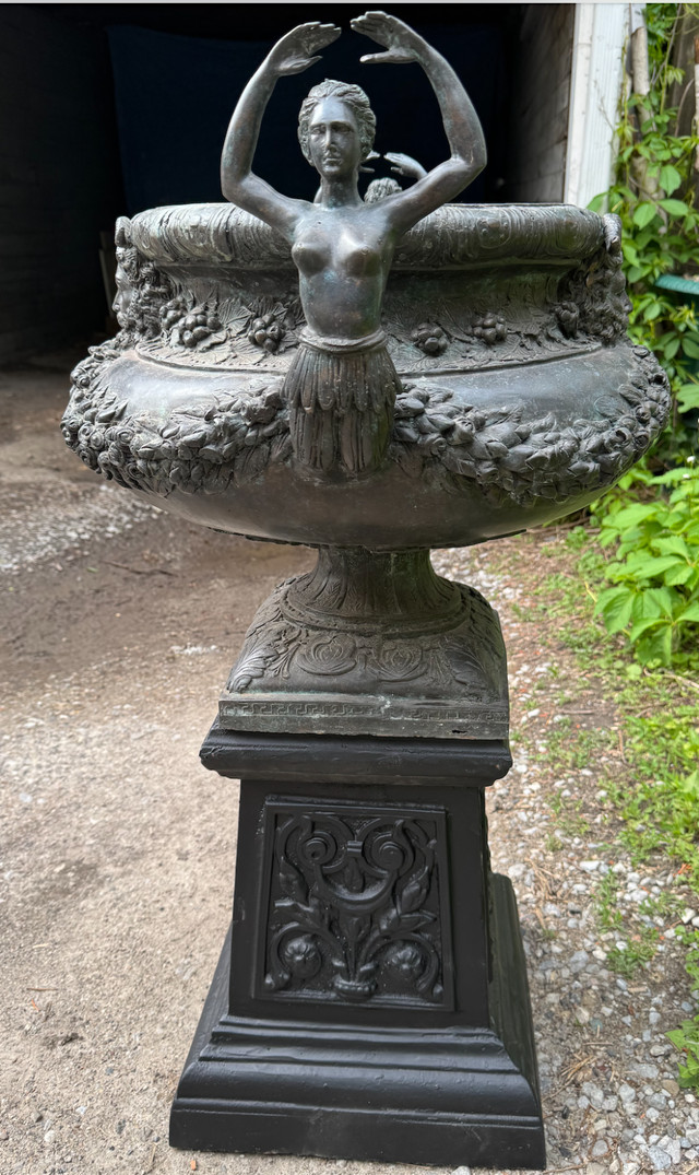 Gorgeous Mythological BRONZE URN - Greek Gods and Angels w/ Base in Patio & Garden Furniture in City of Toronto - Image 3