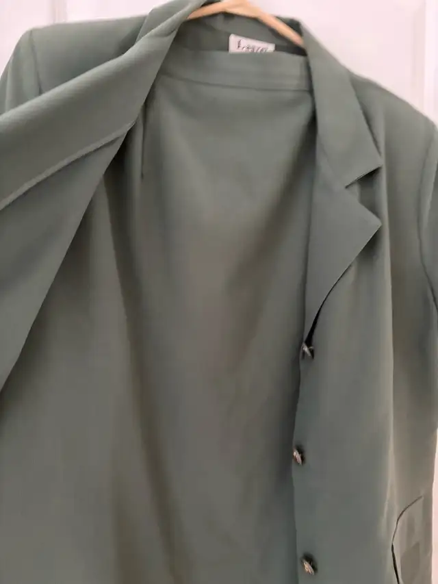 Vintage Skirt Suit63234473204227122