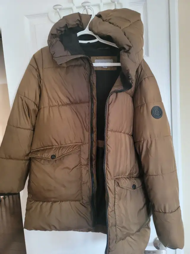 MICHAEL KORS KIDS WINTER JACKET SIZE 14-16 in Kids & Youth in Mississauga / Peel Region - Image 4