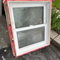 Window 3 ft x 2.5 ft