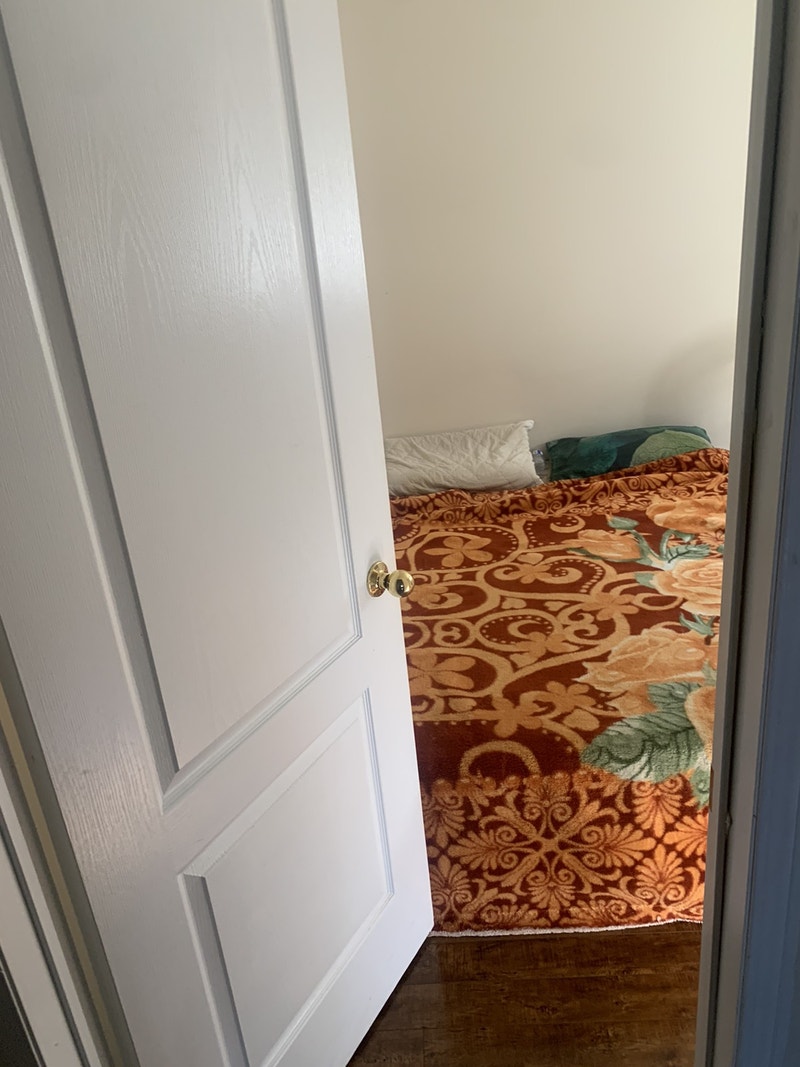 room for rent BRAMPTON ON (AD UP STILL AVAILABLE) Room Rentals