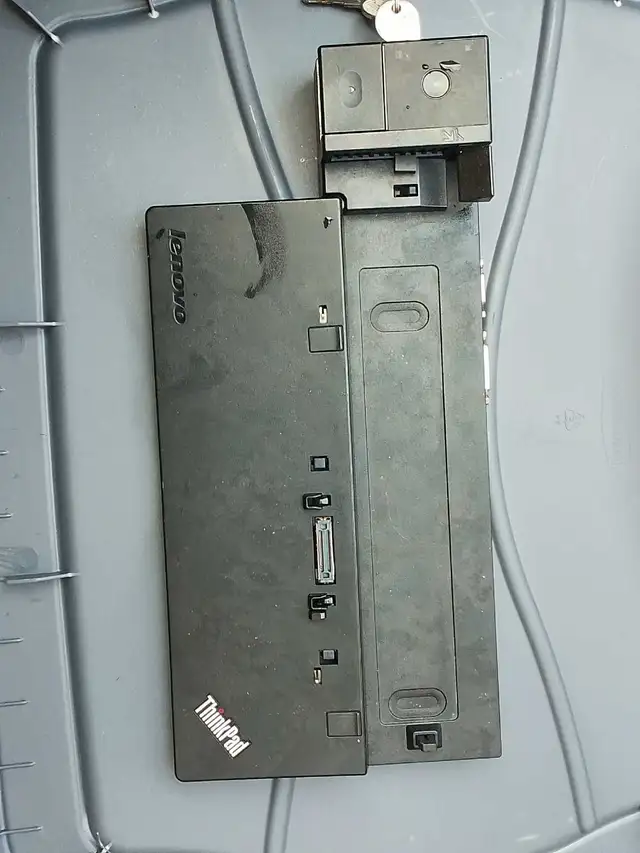 Lenovo ThinkPad Pro Dock in Laptops in Ottawa - Image 3