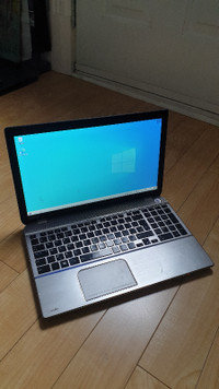 Toshiba Satellite P50-A, 15.6" laptop, 8 GB RAM, 1TB, Win10