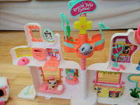 LITTLEST PET SHOP LPS - RESCUE TAILS CENTER - W LOTS OF EXTRAS