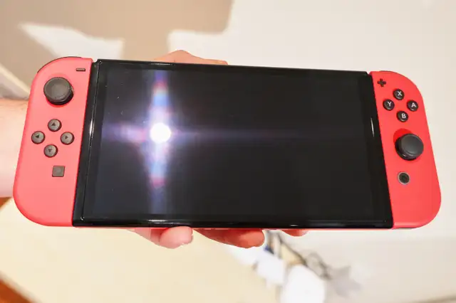 Nintendo Switch Oled (extra controller, 512gb sd card) in Nintendo Switch in Longueuil / South Shore - Image 5
