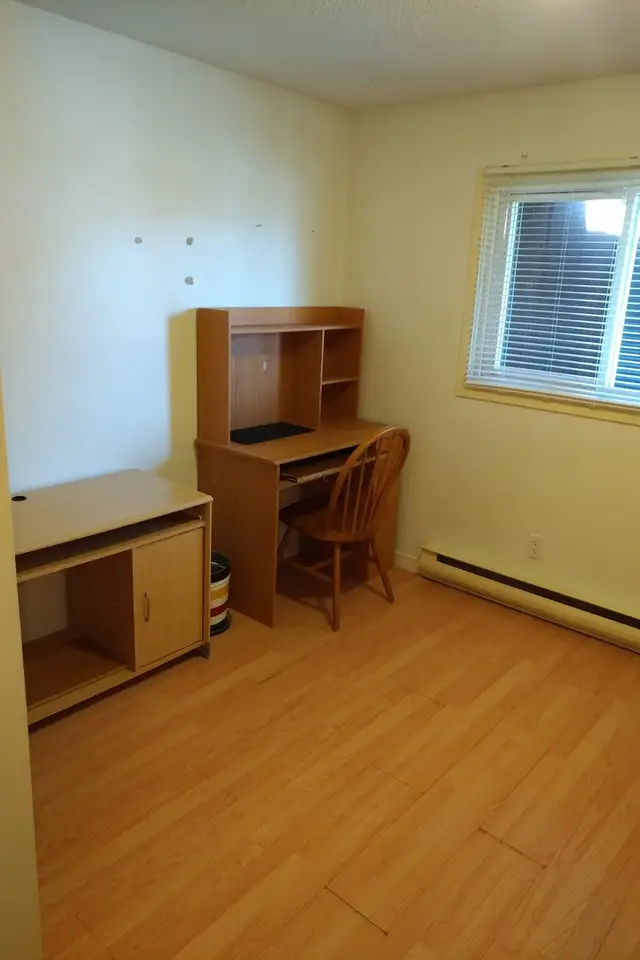 ROOM FOR RENT 5 MIN FROM UofW/WLU in Room Rentals & Roommates in Kitchener / Waterloo - Image 4