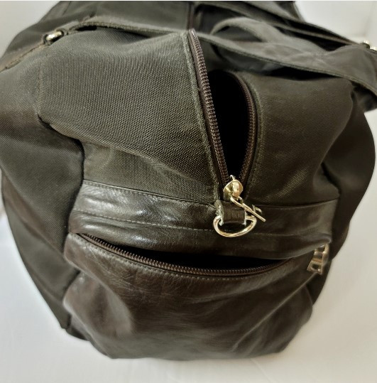 Rudsak Brown Leather Canvas Duffel Bag in Other in City of Toronto - Image 4