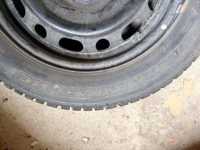 winter tire with rims in Tires & Rims in Ottawa - Image 10