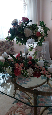 Make a dusty-rose wreath ... lovely for feminine/romantic style