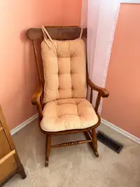 Rocker Chair. Accepting Offers