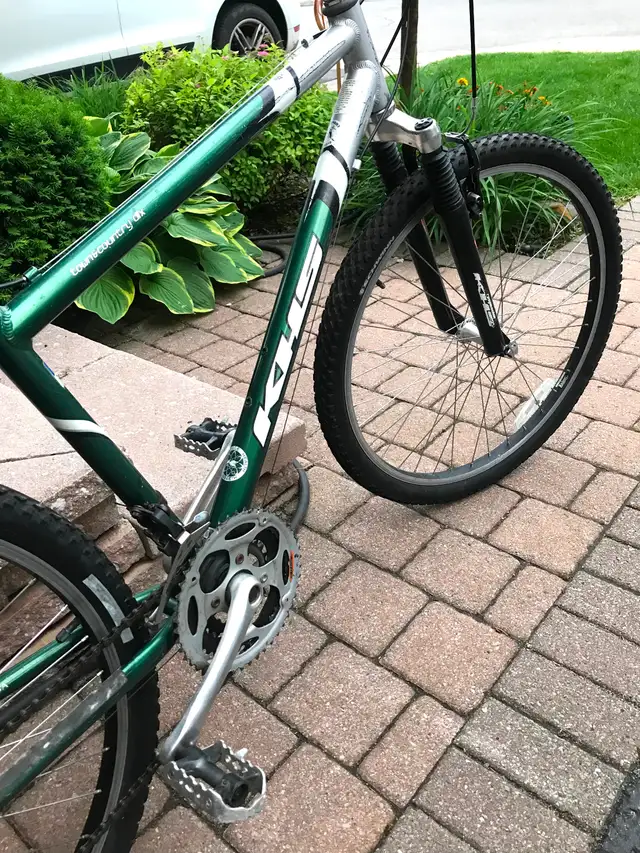 Vélo de montagne KHS 21-vitesses, Cadre 17"en aluminium in Mountain in City of Montréal - Image 4