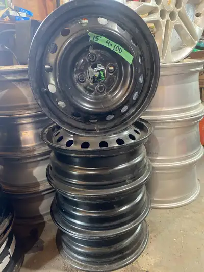 15inch 4x100 bolt pattern. In really good condition. No sensors.