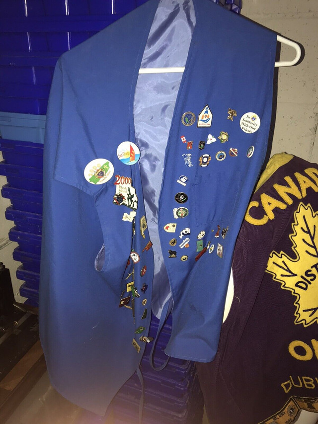 2 LIONS INTERNATIONAL / K of C VESTS FULL OF PINS AND BADGES in Arts & Collectibles in Mississauga / Peel Region - Image 2